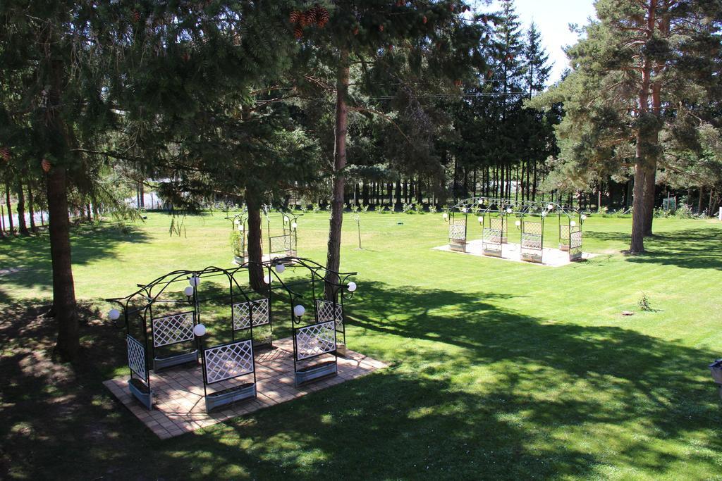 Hotel Restaurant Logis La Meridienne Anglards de Saint Flour Ruang foto