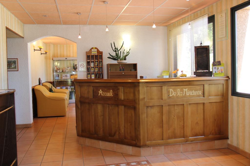Hotel Restaurant Logis La Meridienne Anglards de Saint Flour Bagian luar foto