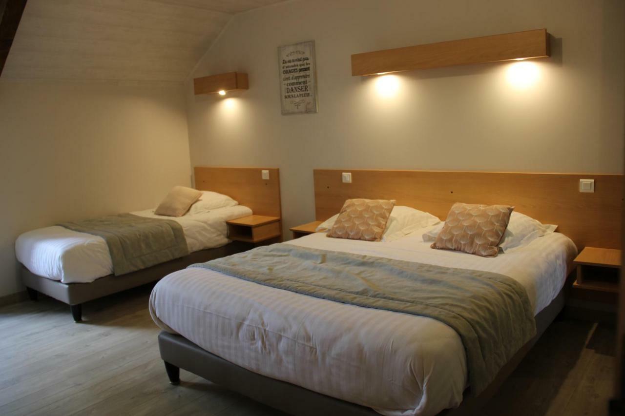Hotel Restaurant Logis La Meridienne Anglards de Saint Flour Bagian luar foto