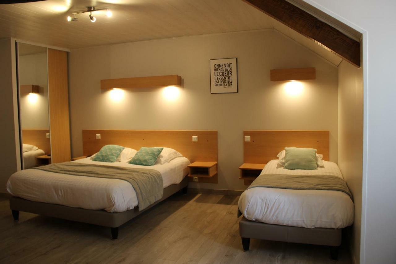 Hotel Restaurant Logis La Meridienne Anglards de Saint Flour Bagian luar foto